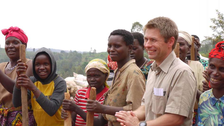 Mathias Mogge visiting a project in Rwanda.