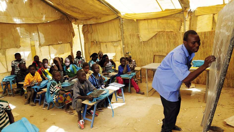 Mobile schools in Mali