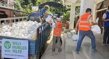 Nepal Flash Flood: Distribution of emergency relief supplies in Uttargaya